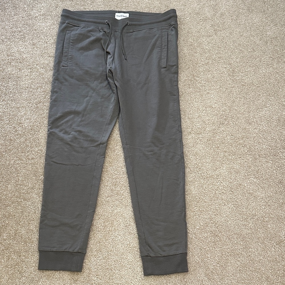 Men's Gray Joggers with Drawstring Waist-L